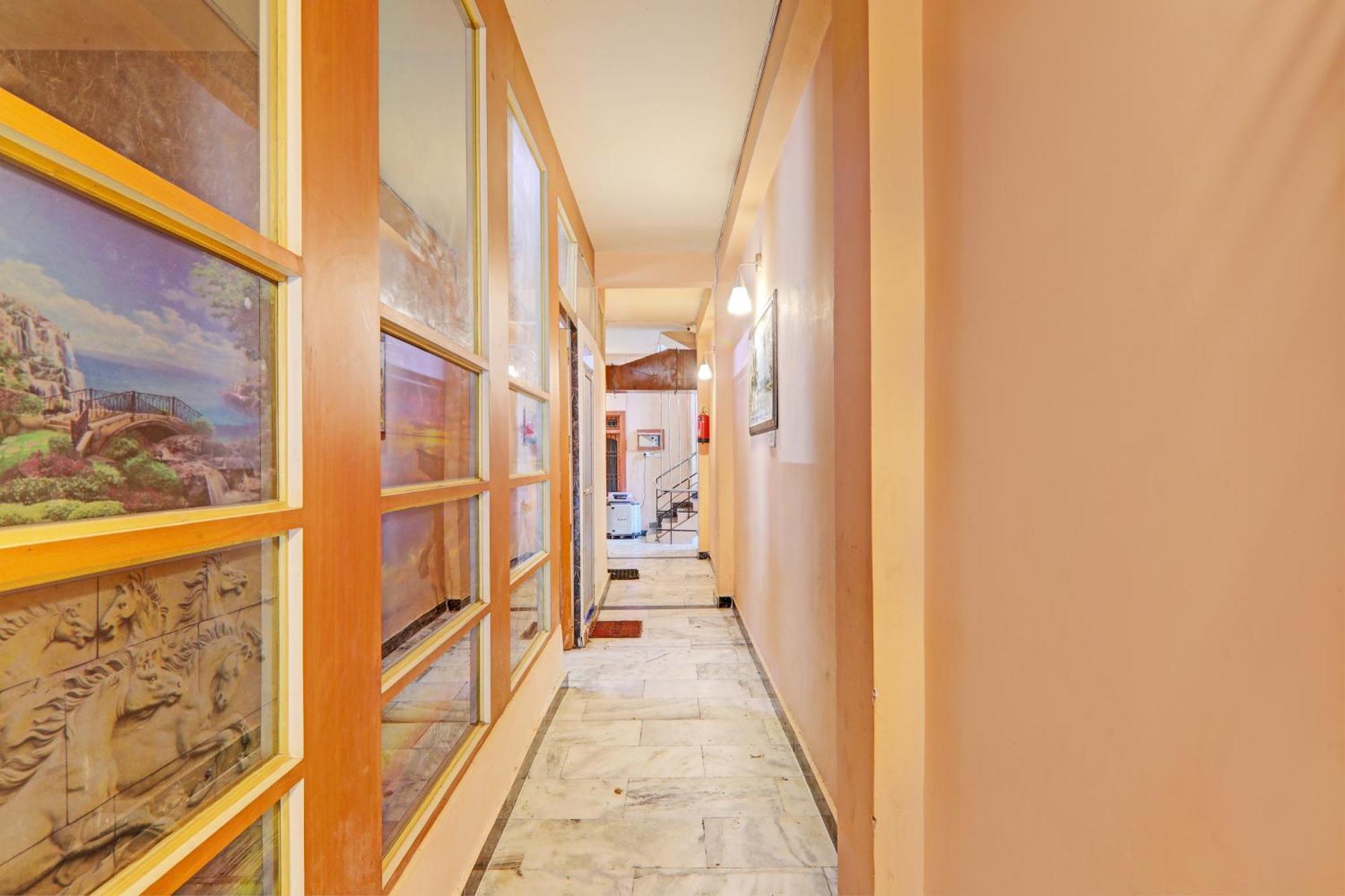 Hotel O Home Singhs Delight Waranasi Zewnętrze zdjęcie